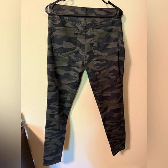 Democracy Black Camo Skinny Jeans - Picture 2 of 4